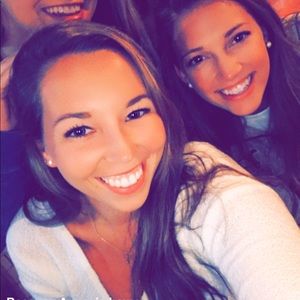 Meet your Posher, Emily